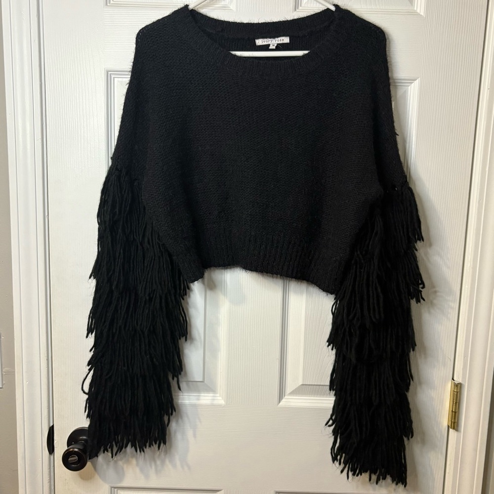 Ivory Rose Eyelash Knit Sweater Womens Size Medium Grunge Cropped Shaggy Fringe